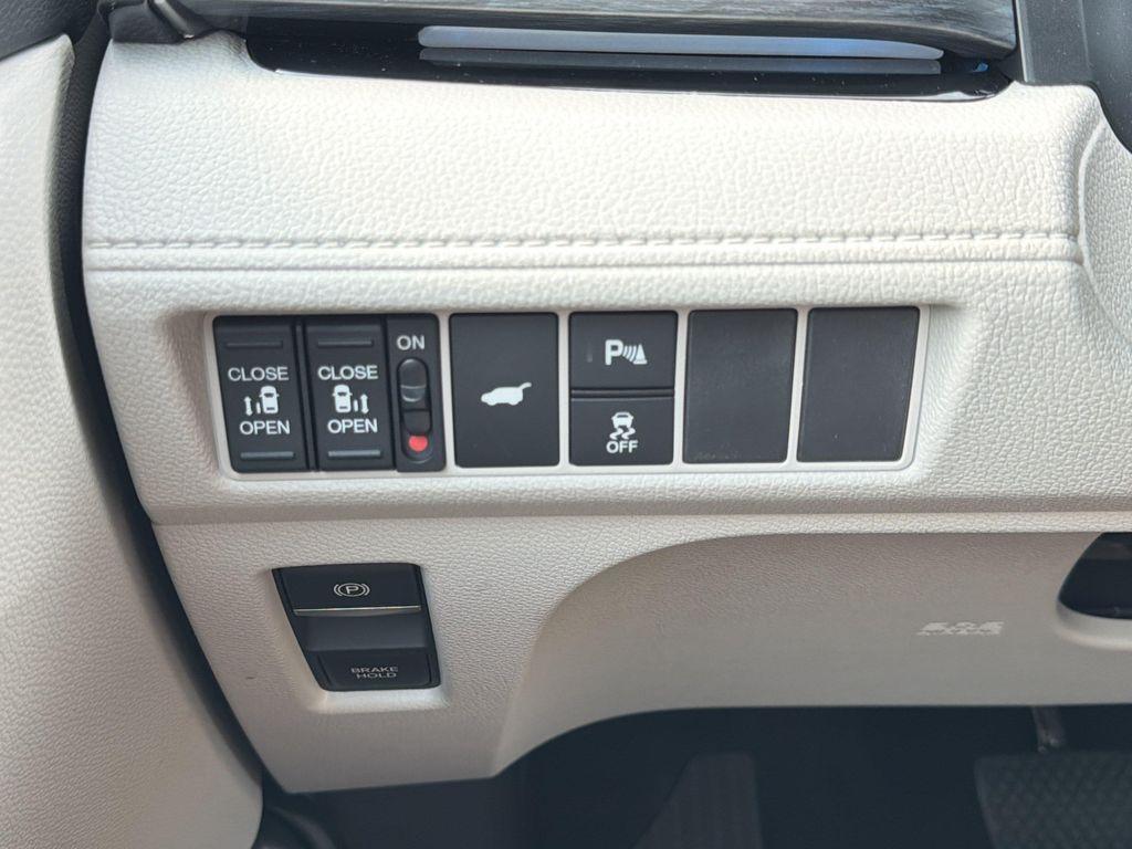 new 2026 Honda Odyssey car, priced at $49,999