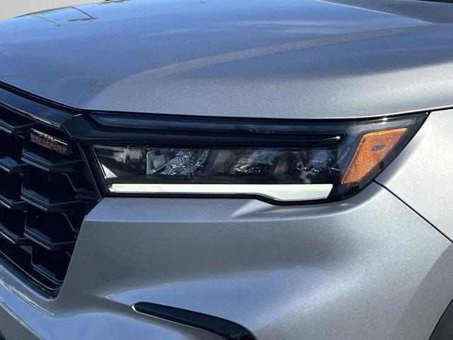 used 2025 Honda Pilot car, priced at $43,917