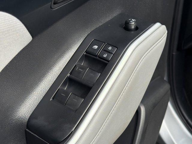 used 2022 Toyota Highlander car, priced at $24,487