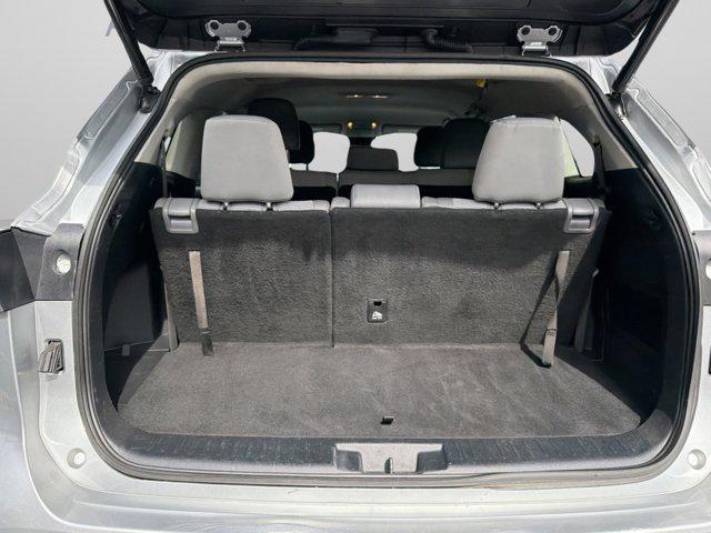 used 2022 Toyota Highlander car, priced at $24,487