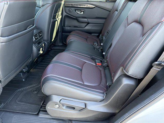 used 2025 Honda Pilot car, priced at $47,179