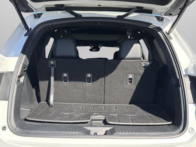 used 2025 Honda Pilot car, priced at $47,179