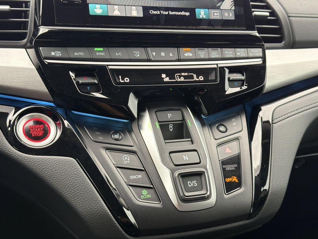 new 2026 Honda Odyssey car, priced at $46,051