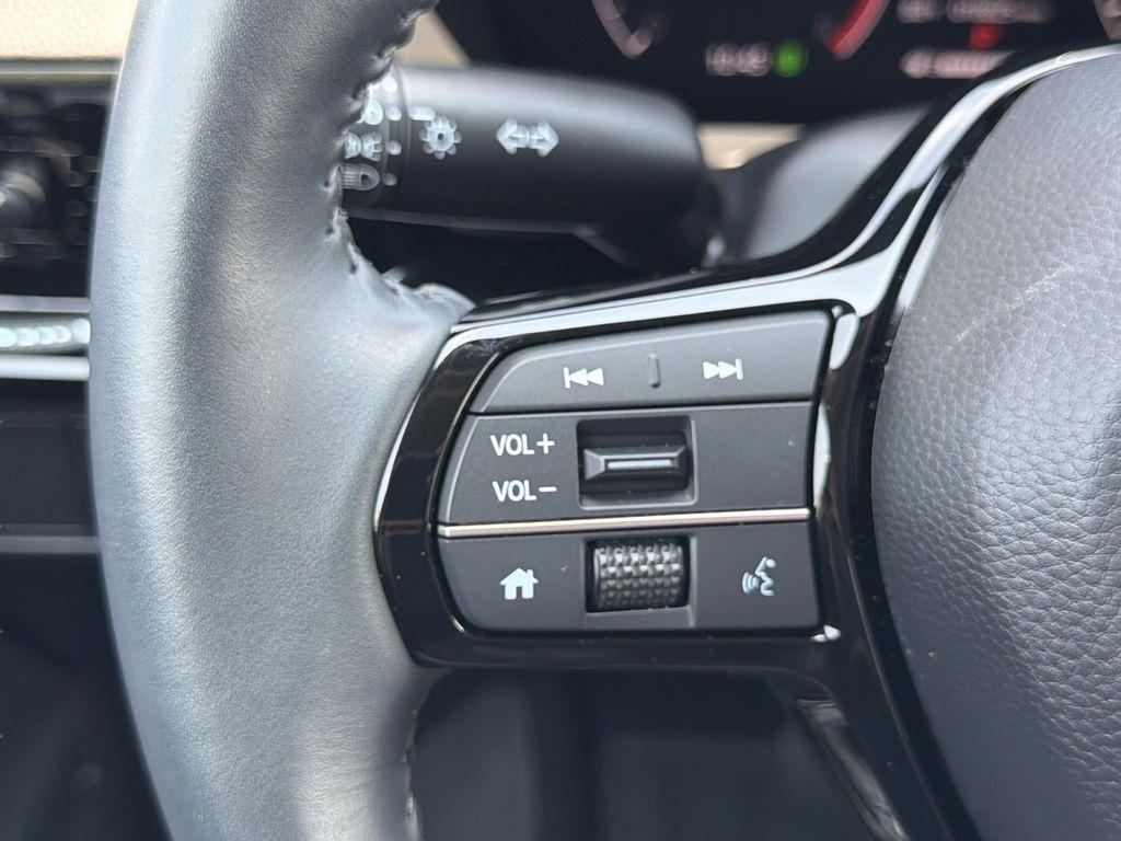 used 2024 Honda CR-V car, priced at $33,400