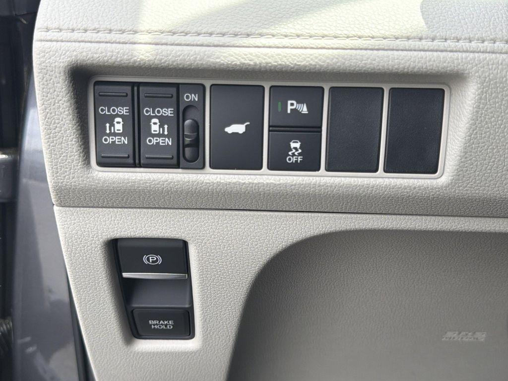 new 2026 Honda Odyssey car, priced at $46,051
