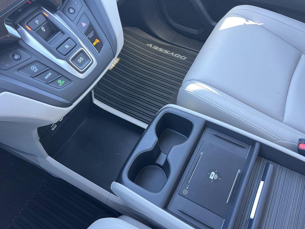 new 2026 Honda Odyssey car, priced at $42,944