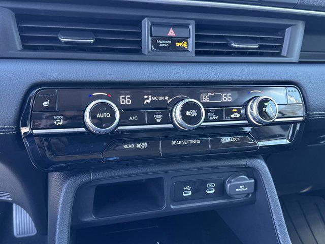 new 2026 Honda Pilot car, priced at $43,658