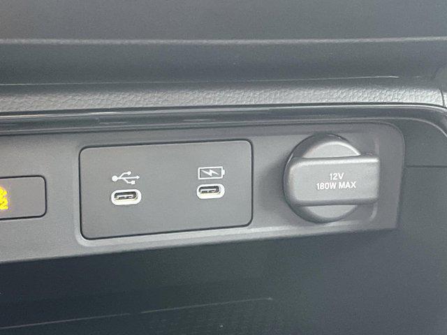 new 2026 Honda CR-V Hybrid car, priced at $39,583