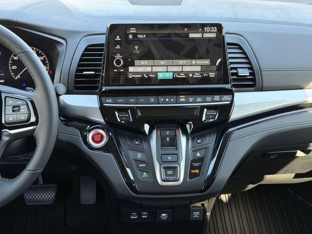 new 2026 Honda Odyssey car, priced at $46,051
