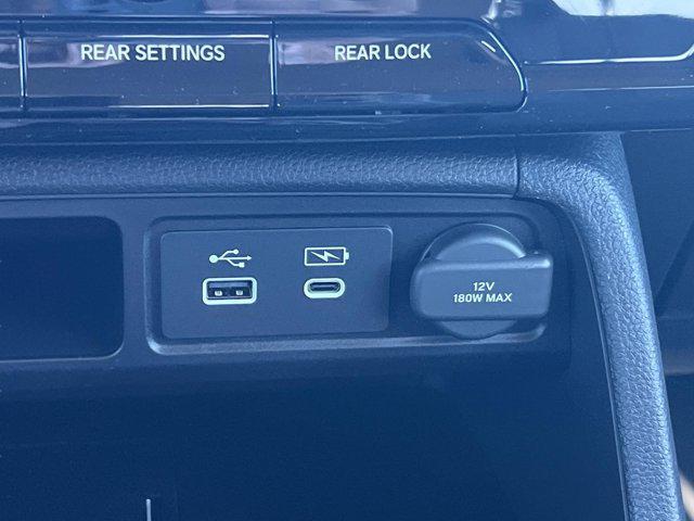 new 2025 Honda Pilot car, priced at $42,846