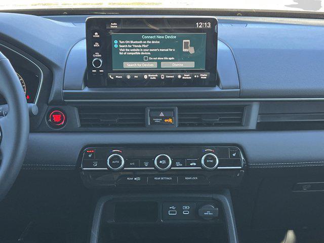 new 2025 Honda Pilot car, priced at $42,846