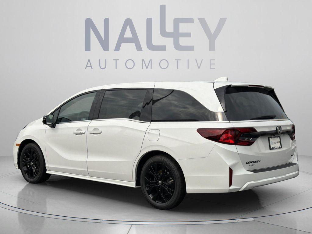 new 2026 Honda Odyssey car, priced at $43,095