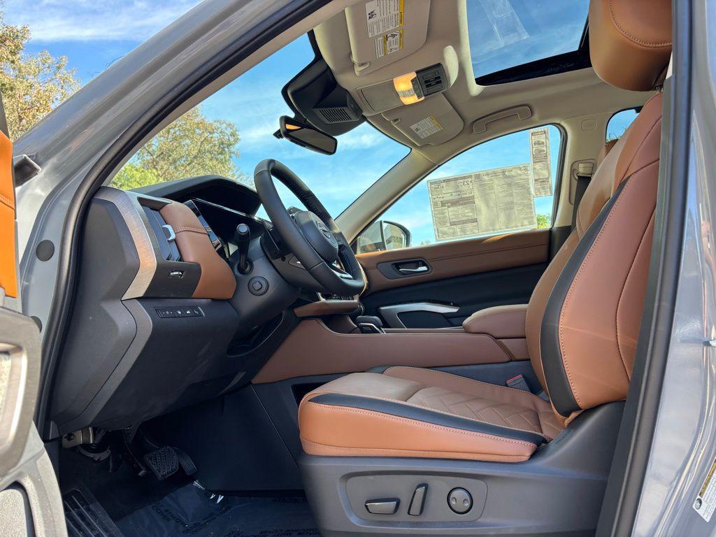 new 2025 Nissan Pathfinder car, priced at $46,895
