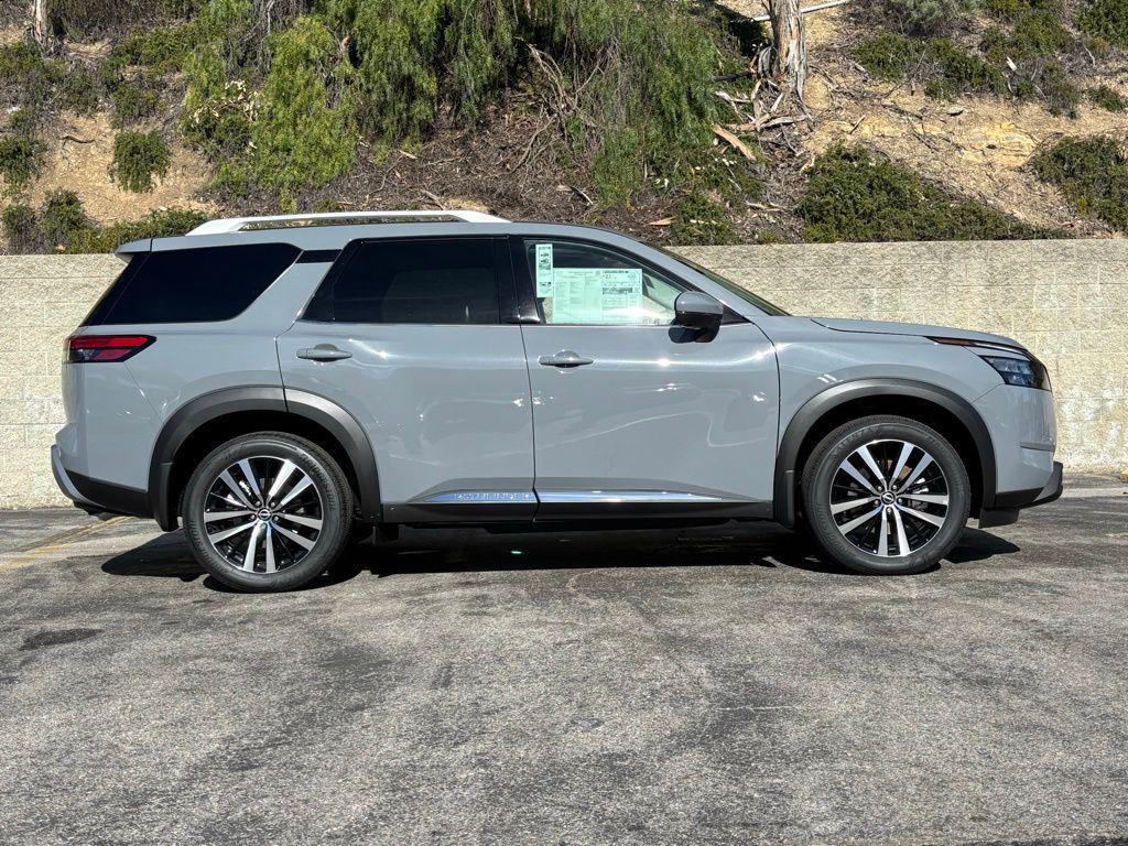 new 2025 Nissan Pathfinder car, priced at $46,895