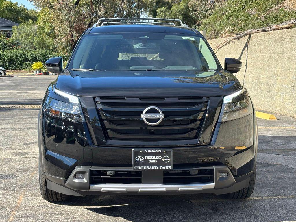 new 2025 Nissan Pathfinder car, priced at $40,425