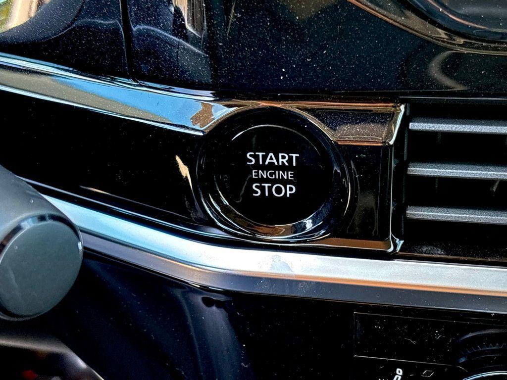 new 2025 Nissan Pathfinder car, priced at $40,425