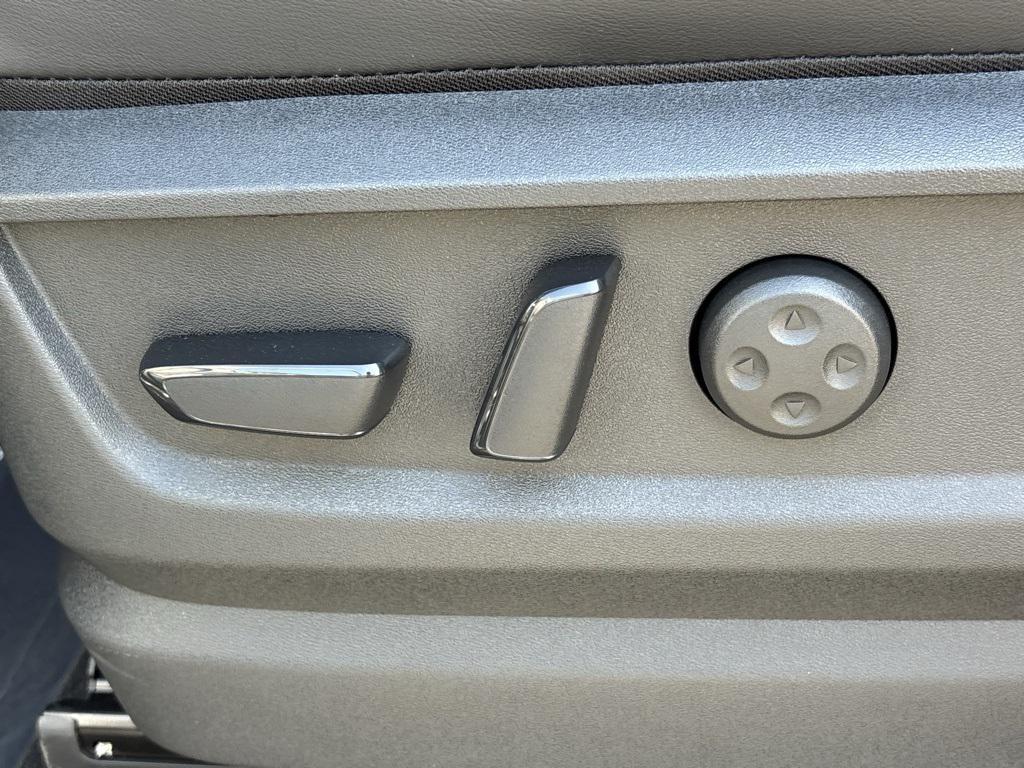 new 2025 Nissan Armada car, priced at $75,710