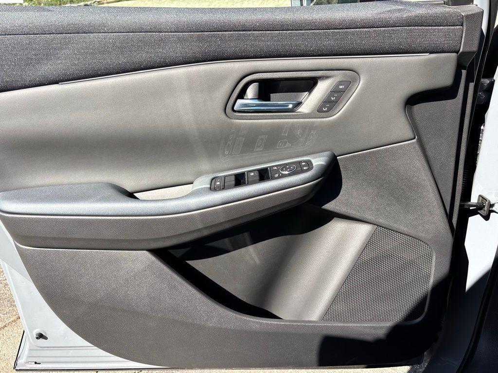 new 2026 Nissan Leaf car, priced at $42,495