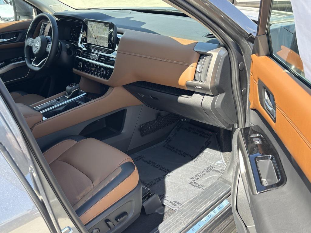 new 2025 Nissan Pathfinder car, priced at $46,395