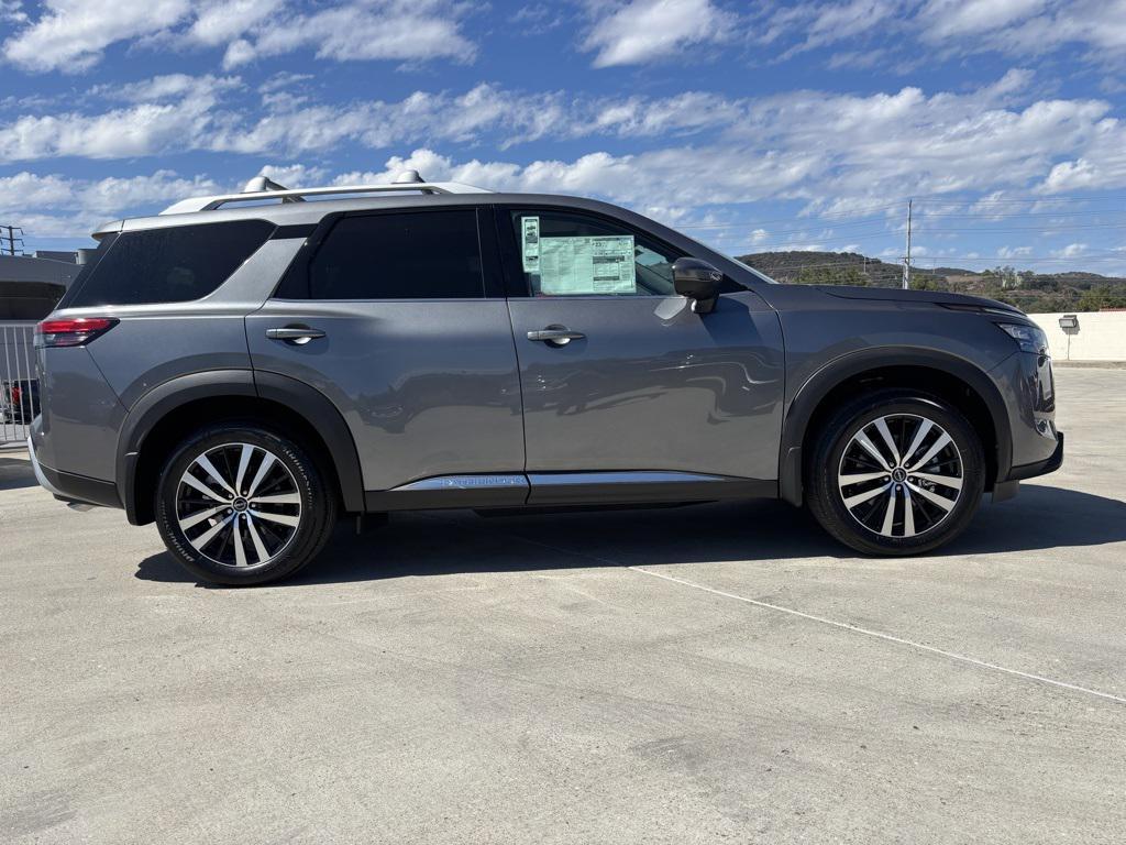 new 2025 Nissan Pathfinder car, priced at $46,395