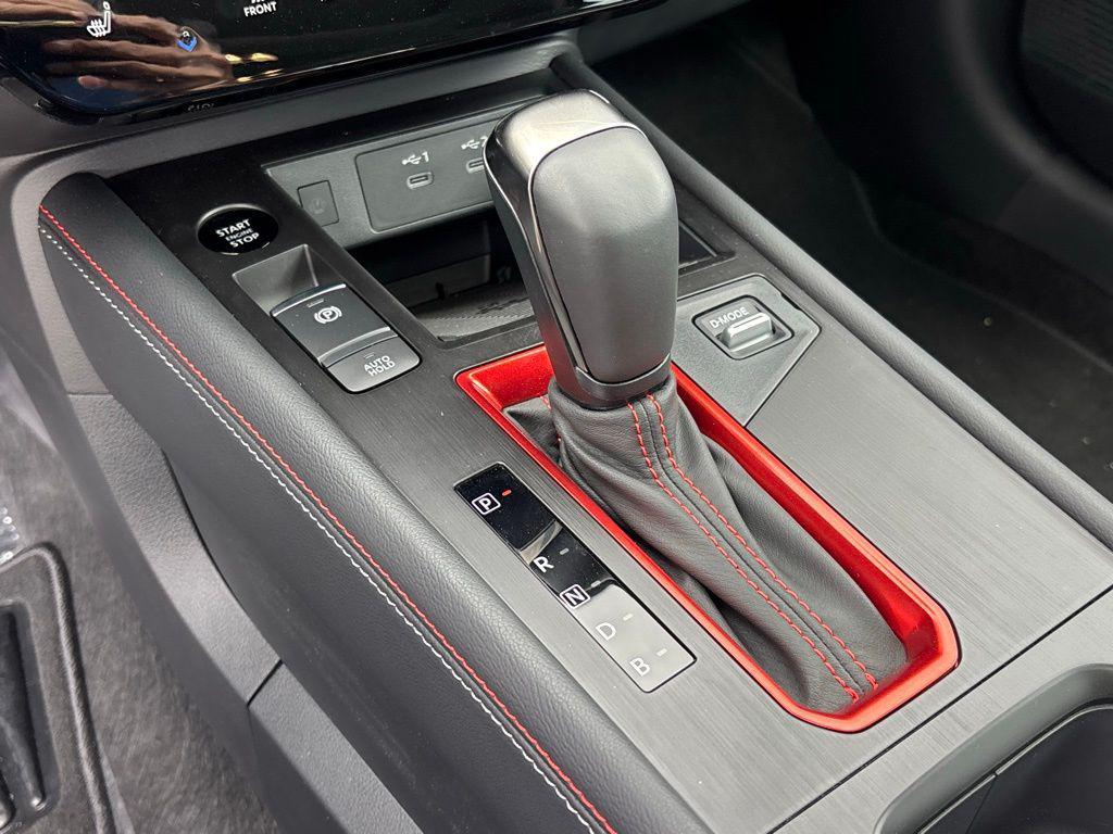 new 2025 Nissan Kicks car, priced at $31,625