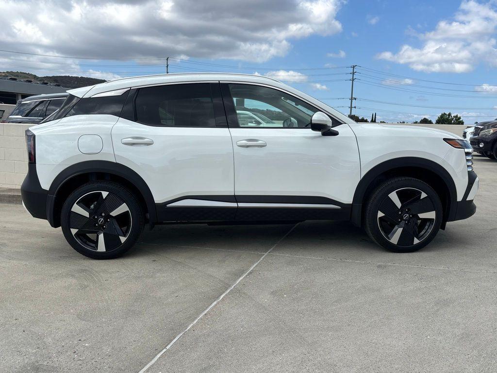 new 2025 Nissan Kicks car, priced at $31,625
