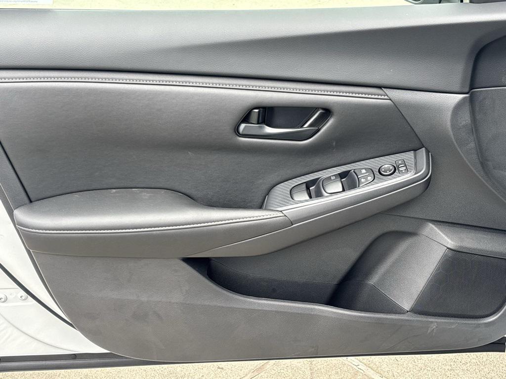 new 2025 Nissan Sentra car, priced at $22,335