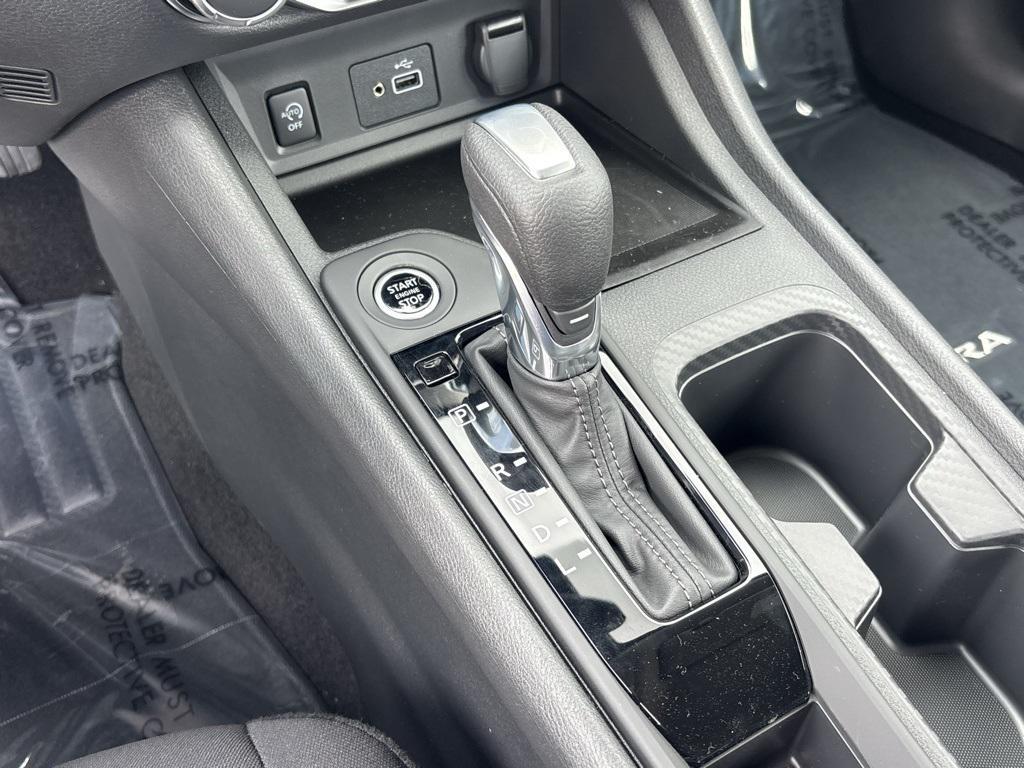 new 2025 Nissan Sentra car, priced at $22,335