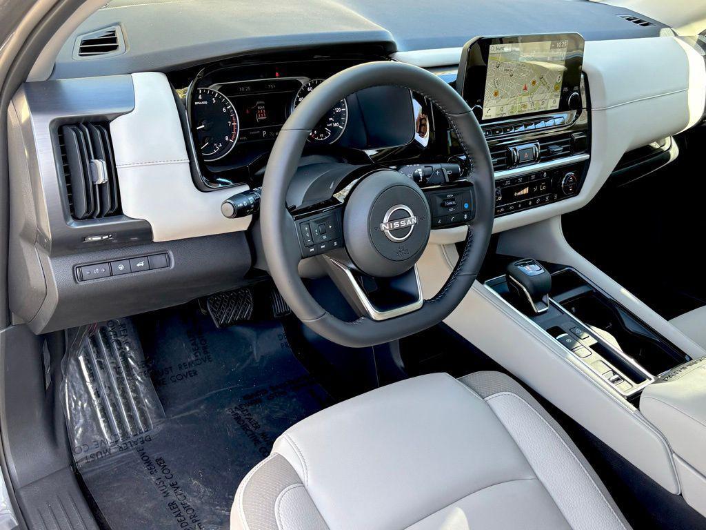 new 2025 Nissan Pathfinder car, priced at $39,210