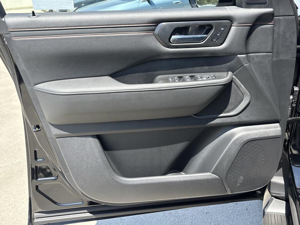 new 2025 Nissan Armada car, priced at $79,355