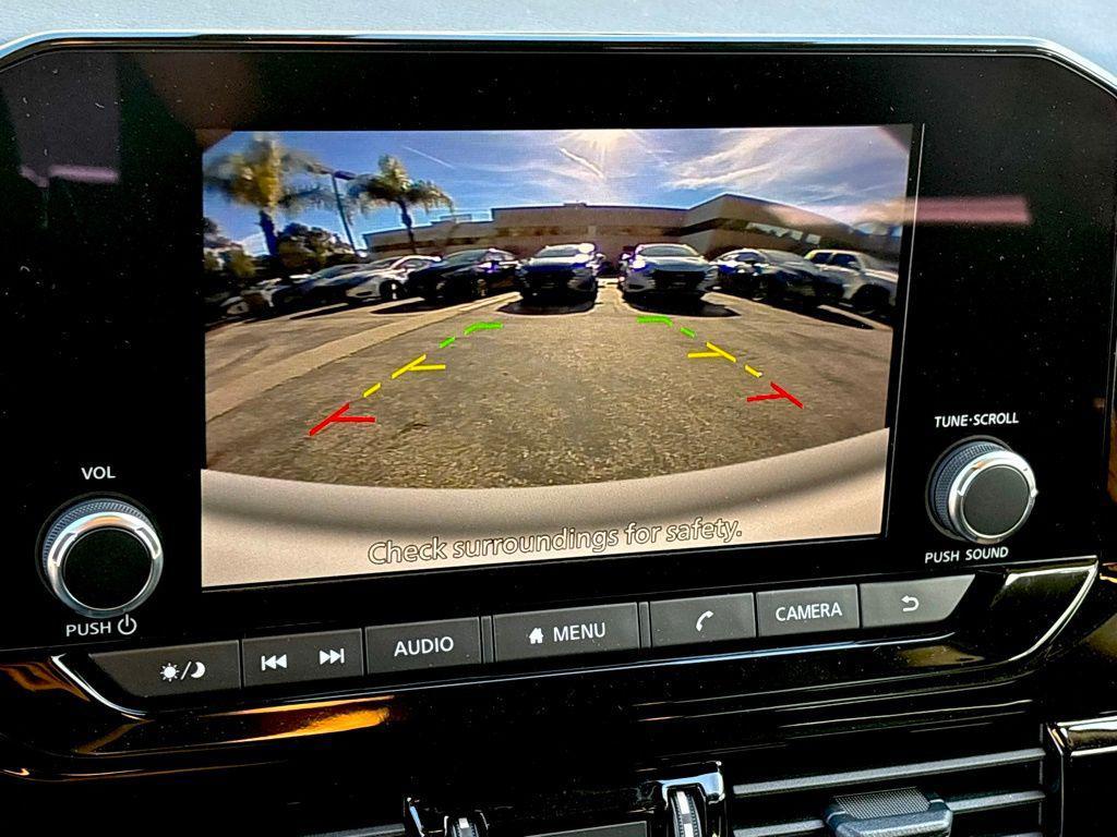 new 2025 Nissan Pathfinder car, priced at $39,375