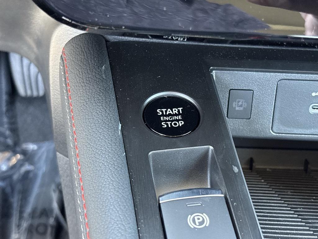 new 2025 Nissan Kicks car, priced at $26,950