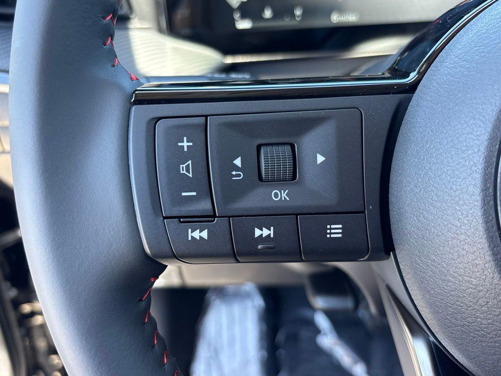 new 2025 Nissan Kicks car, priced at $27,950