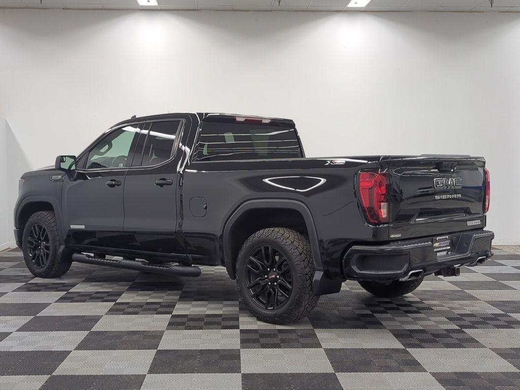 used 2023 GMC Sierra 1500 car, priced at $38,413