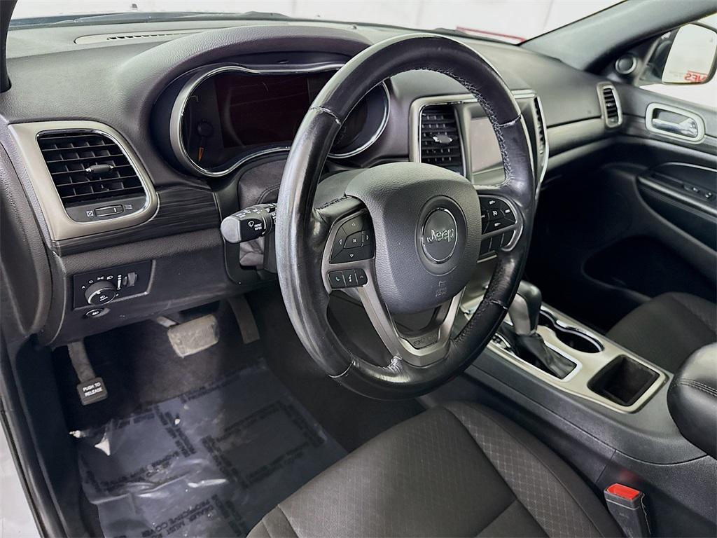 used 2021 Jeep Grand Cherokee car, priced at $21,894