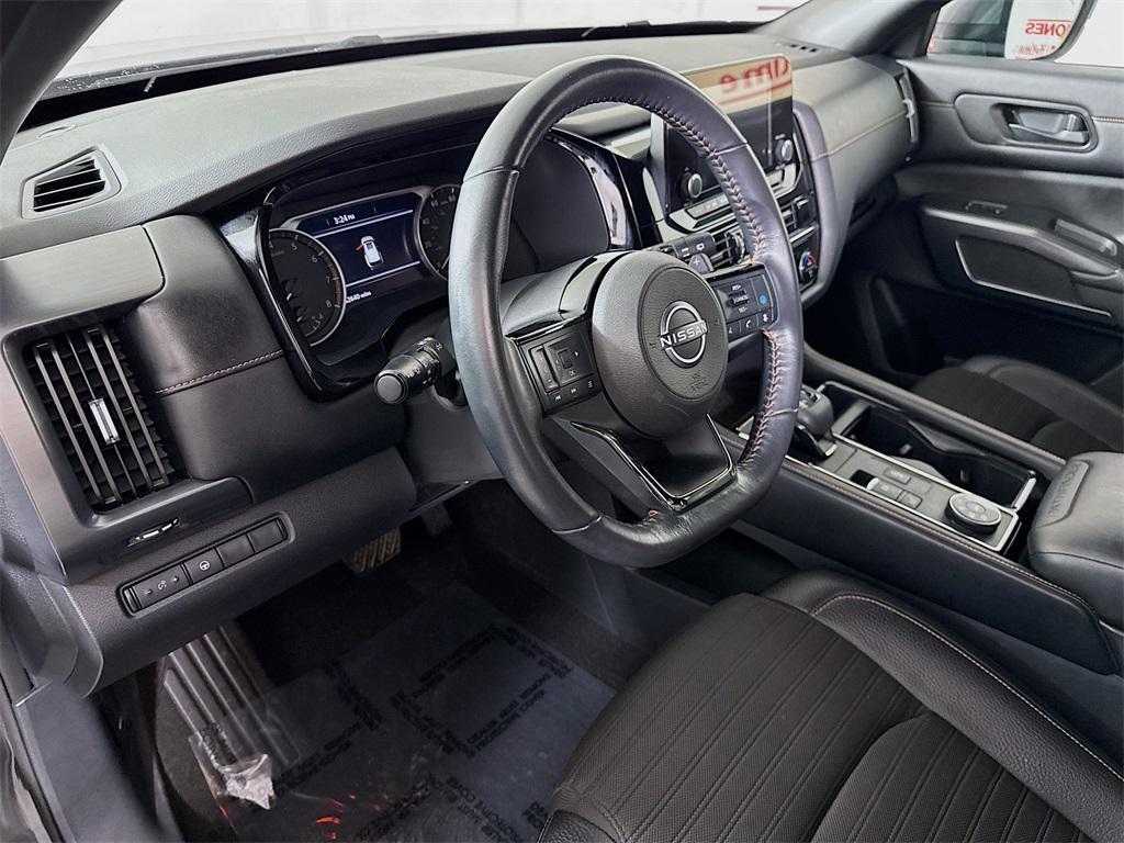 used 2023 Nissan Pathfinder car, priced at $31,995