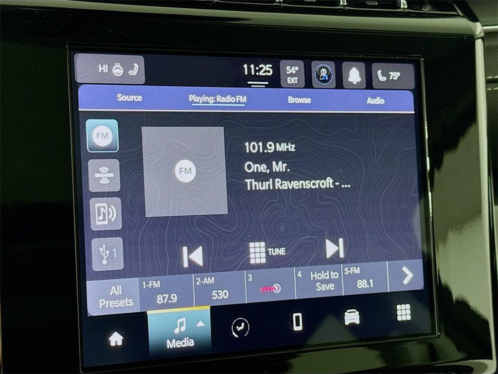 used 2023 Jeep Grand Cherokee car, priced at $29,995