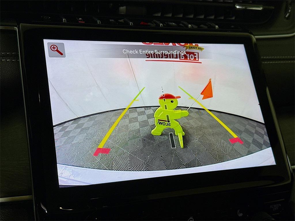 used 2025 Jeep Grand Cherokee car, priced at $39,996