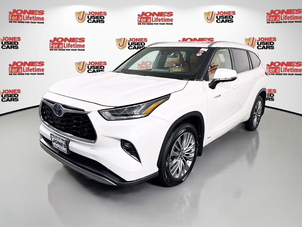 used 2021 Toyota Highlander Hybrid car, priced at $43,787