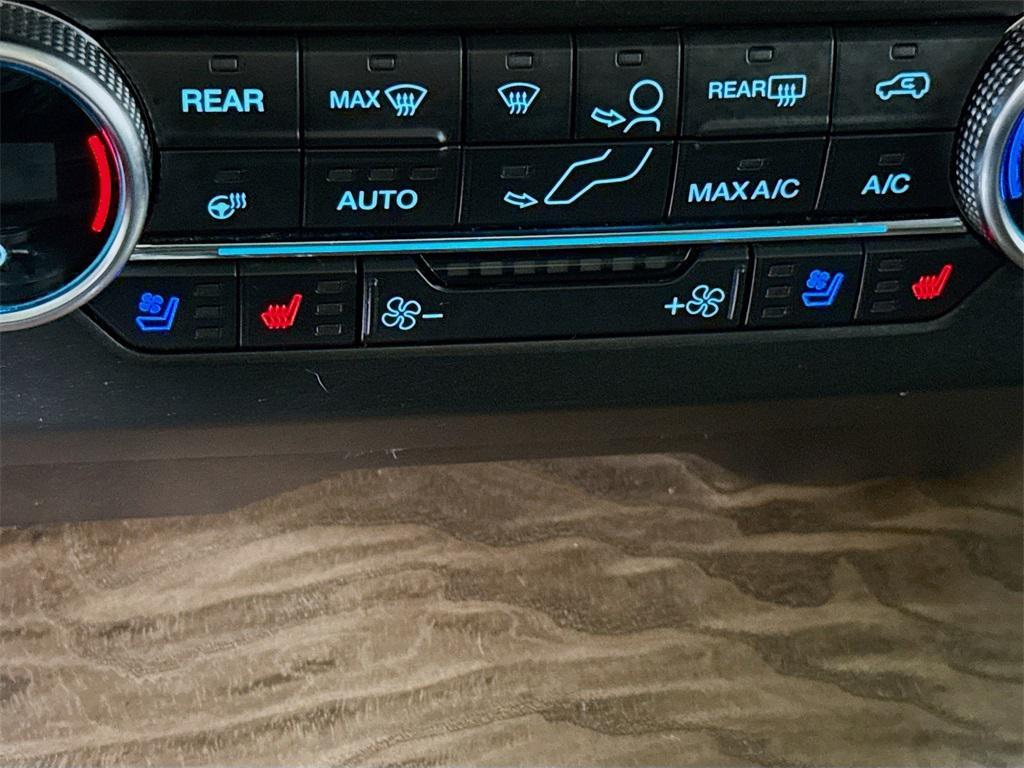 used 2019 Ford Expedition car, priced at $31,987