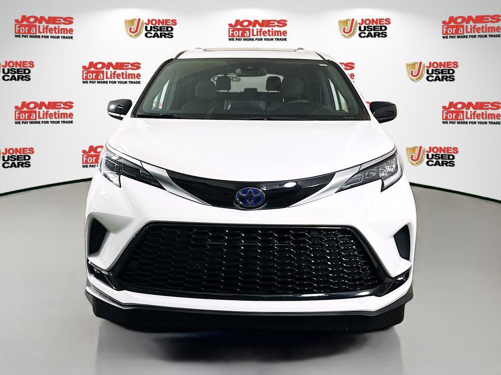 used 2024 Toyota Sienna car, priced at $69,998
