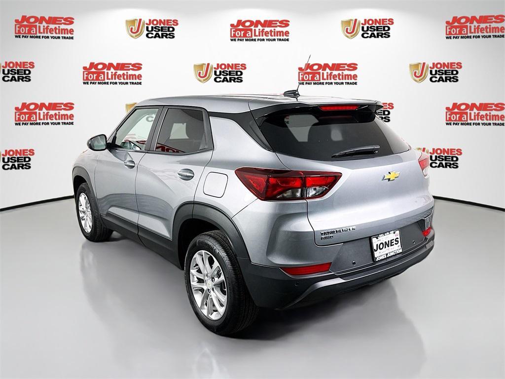 used 2025 Chevrolet TrailBlazer car, priced at $23,987