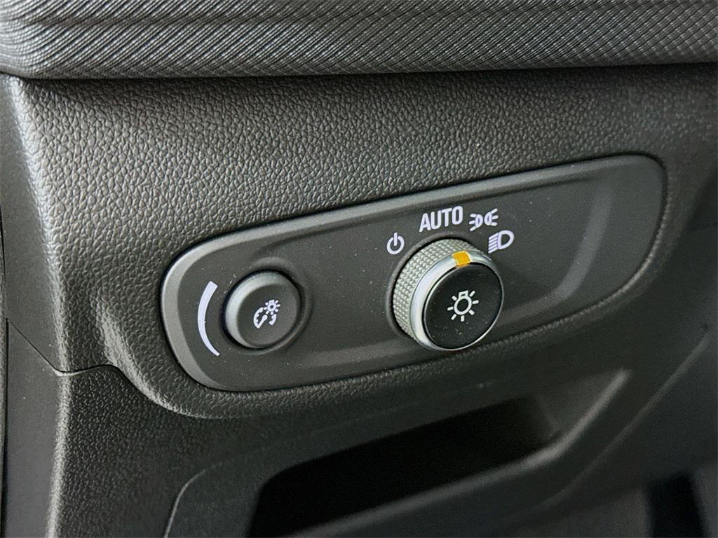 used 2025 Chevrolet TrailBlazer car, priced at $23,987