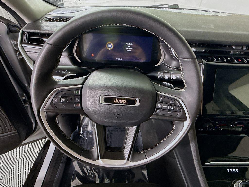 used 2023 Jeep Grand Cherokee car
