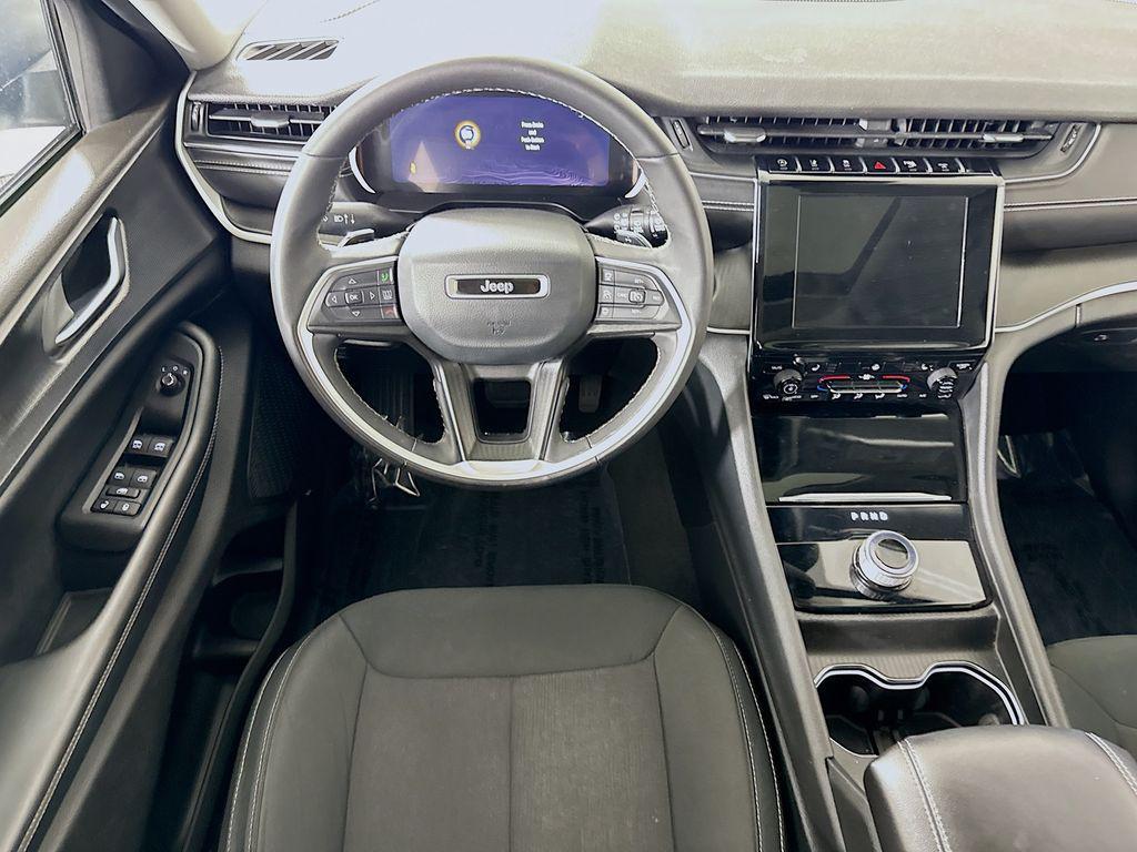 used 2023 Jeep Grand Cherokee car