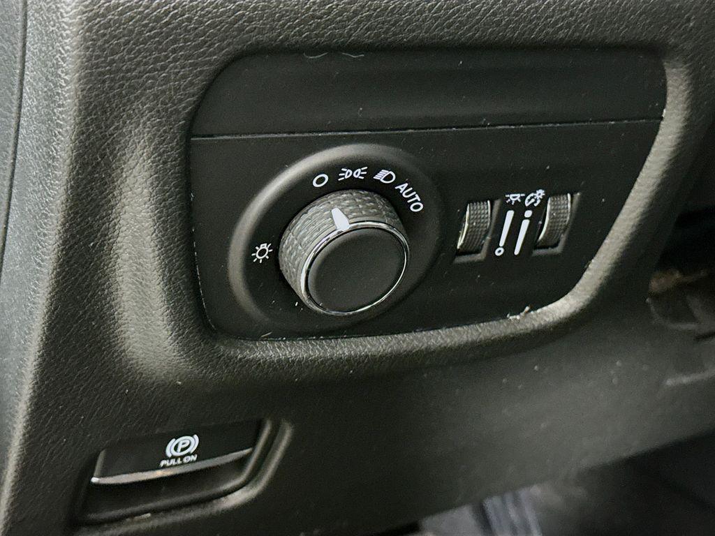 used 2023 Jeep Grand Cherokee car, priced at $28,796