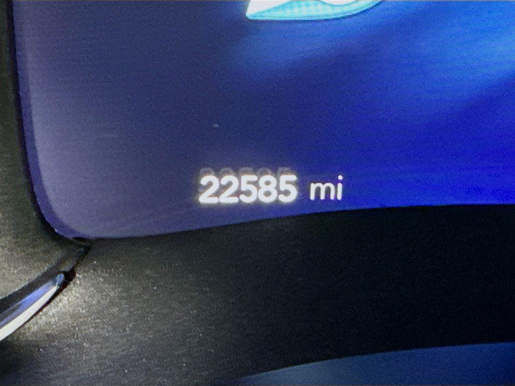 used 2025 Chrysler Pacifica Hybrid car, priced at $35,810