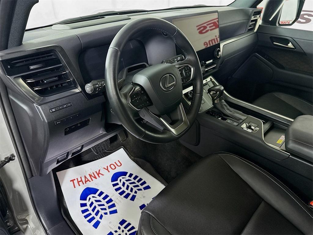 used 2024 Lexus GX 550 car, priced at $72,998