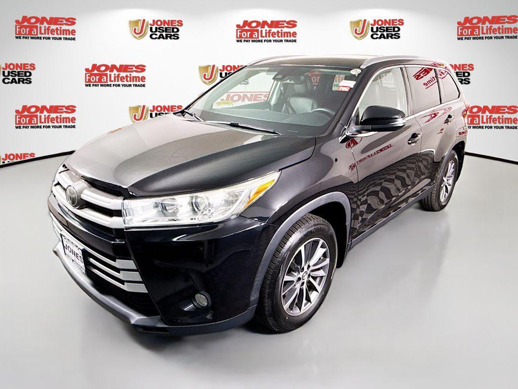used 2019 Toyota Highlander car, priced at $29,998