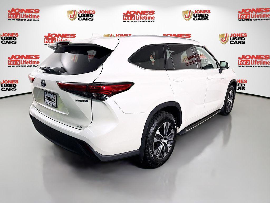 used 2020 Toyota Highlander Hybrid car, priced at $31,797